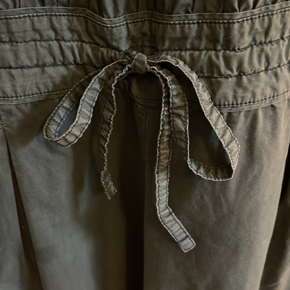 Stylish jumper/overalls. - Picture 3 of 6